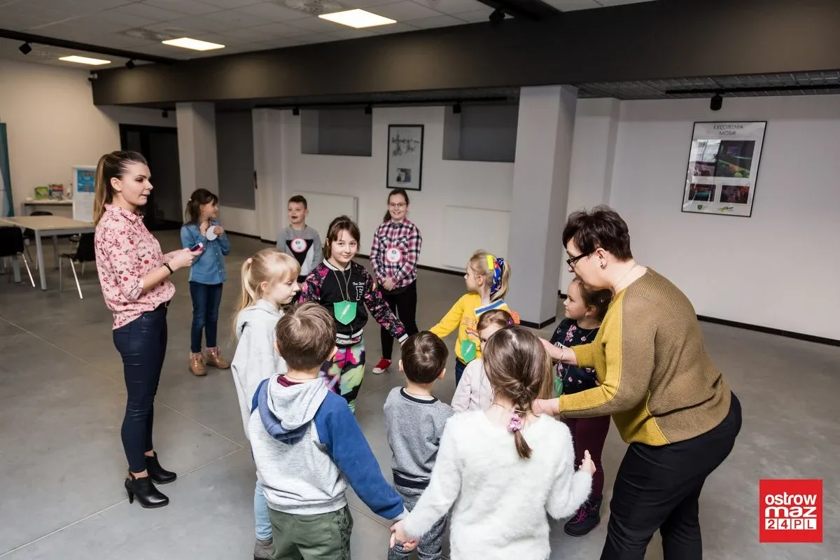 "Biblioteczny alfabet bezpieczeństwa". Zajęcia edukacyjne dla dzieci (zdjęcia)