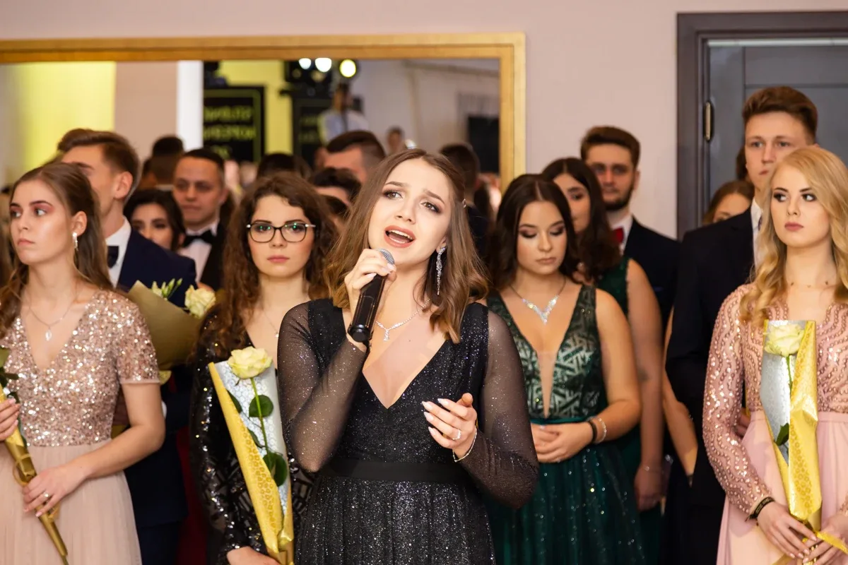 Studniówka uczniów ostrowskiego Kopernika (zdjęcia, wideo)
