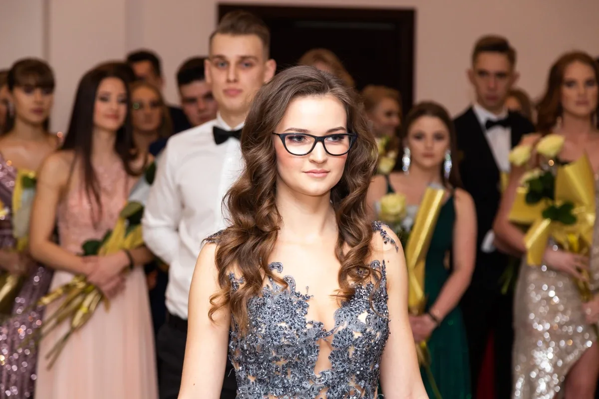 Studniówka uczniów ostrowskiego Kopernika (zdjęcia, wideo)