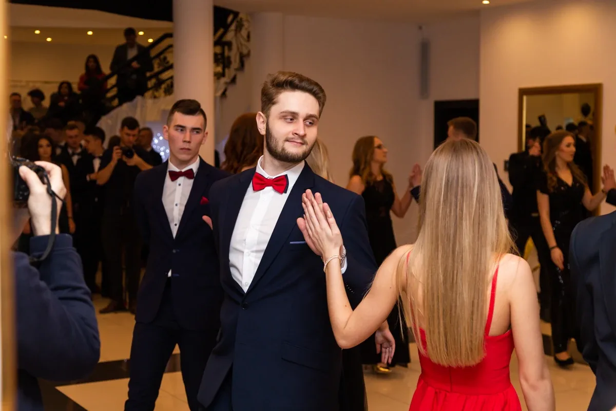 Studniówka uczniów ostrowskiego Kopernika (zdjęcia, wideo)