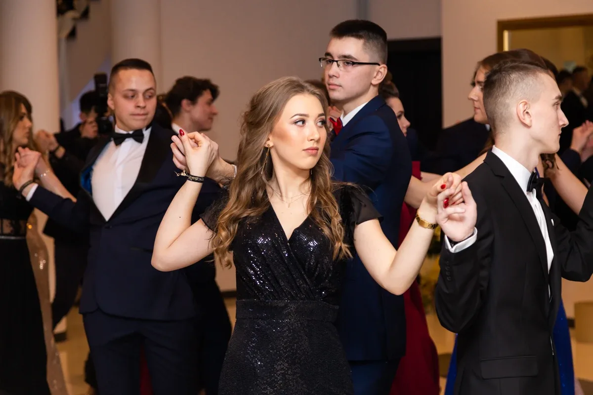 Studniówka uczniów ostrowskiego Kopernika (zdjęcia, wideo)