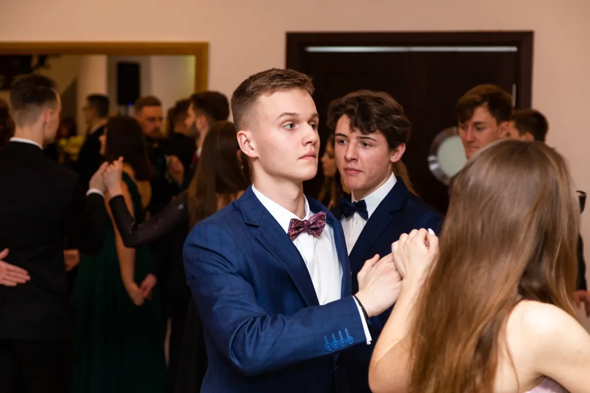 Studniówka uczniów ostrowskiego Kopernika (zdjęcia, wideo)
