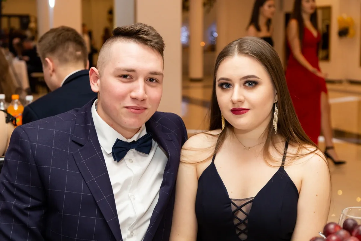 Studniówka uczniów ostrowskiego Kopernika (zdjęcia, wideo)