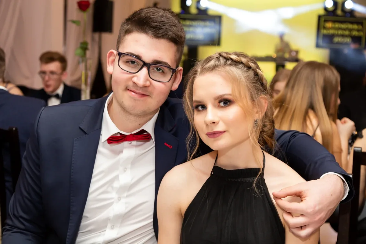 Studniówka uczniów ostrowskiego Kopernika (zdjęcia, wideo)