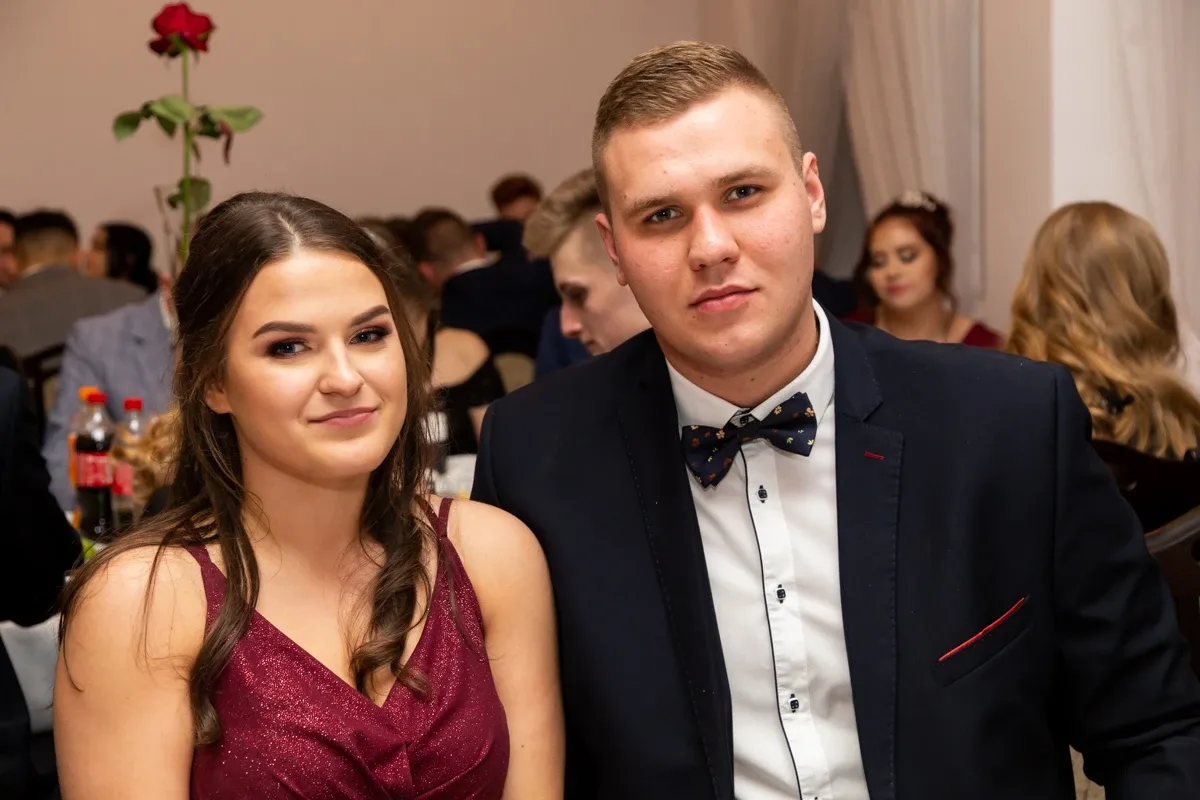 Studniówka uczniów ostrowskiego Kopernika (zdjęcia, wideo)