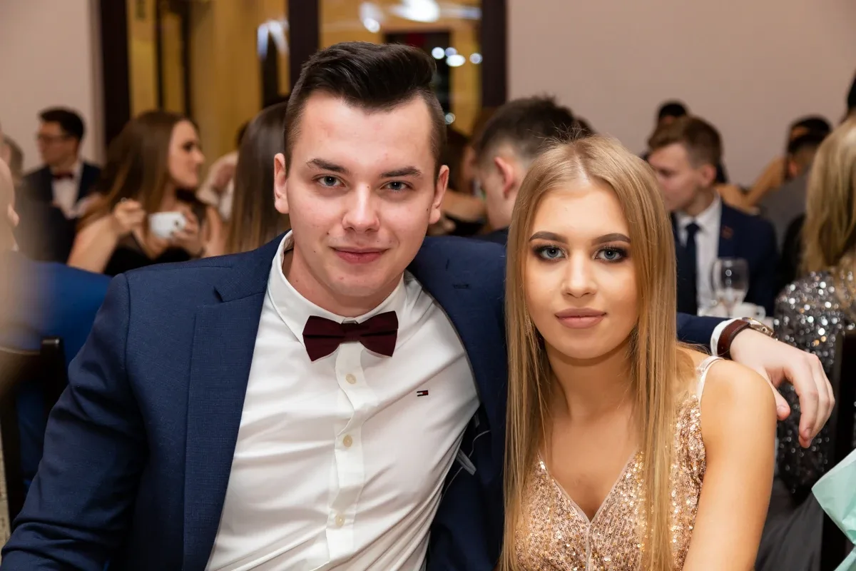 Studniówka uczniów ostrowskiego Kopernika (zdjęcia, wideo)