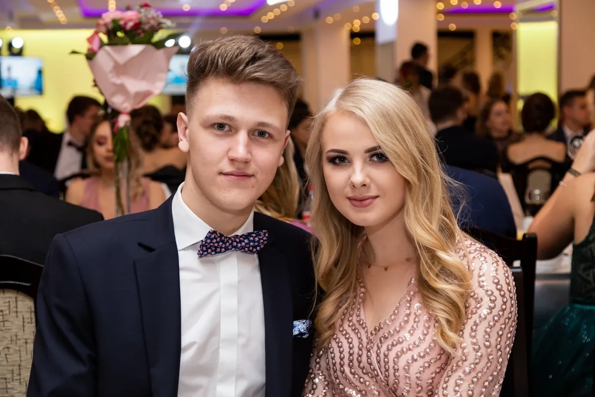 Studniówka uczniów ostrowskiego Kopernika (zdjęcia, wideo)