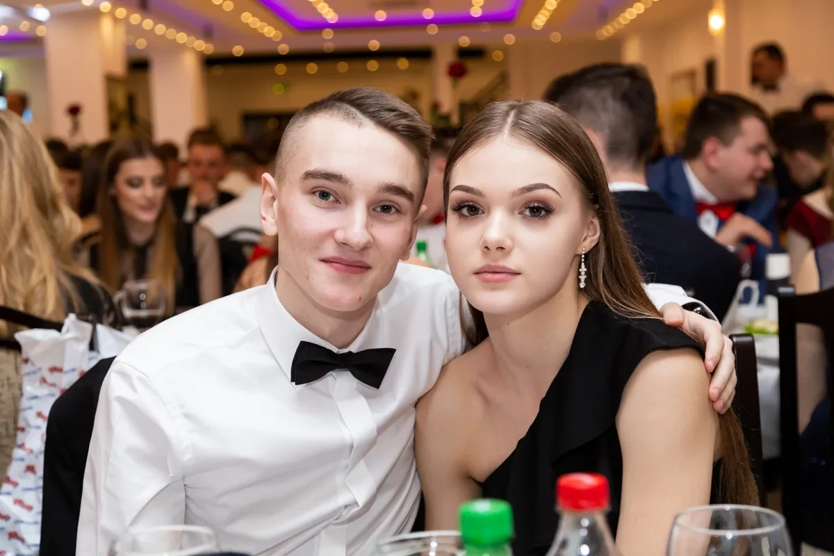Studniówka uczniów ostrowskiego Kopernika (zdjęcia, wideo)