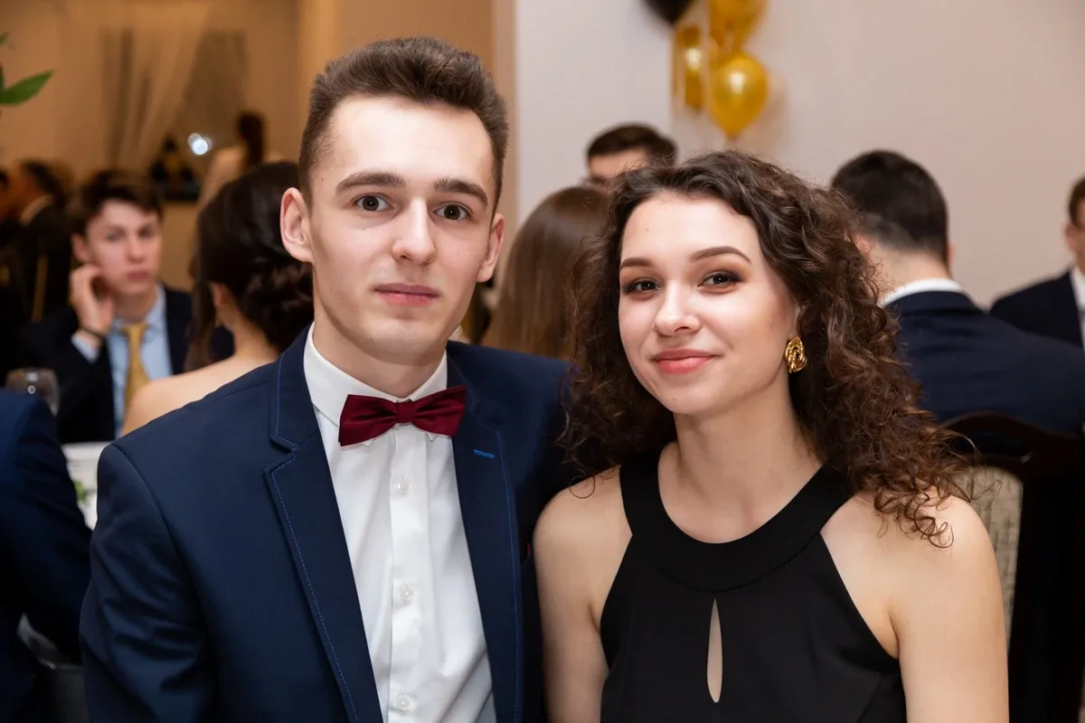 Studniówka uczniów ostrowskiego Kopernika (zdjęcia, wideo)