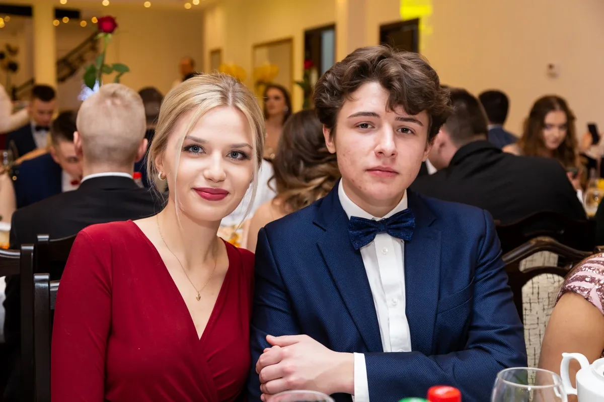Studniówka uczniów ostrowskiego Kopernika (zdjęcia, wideo)