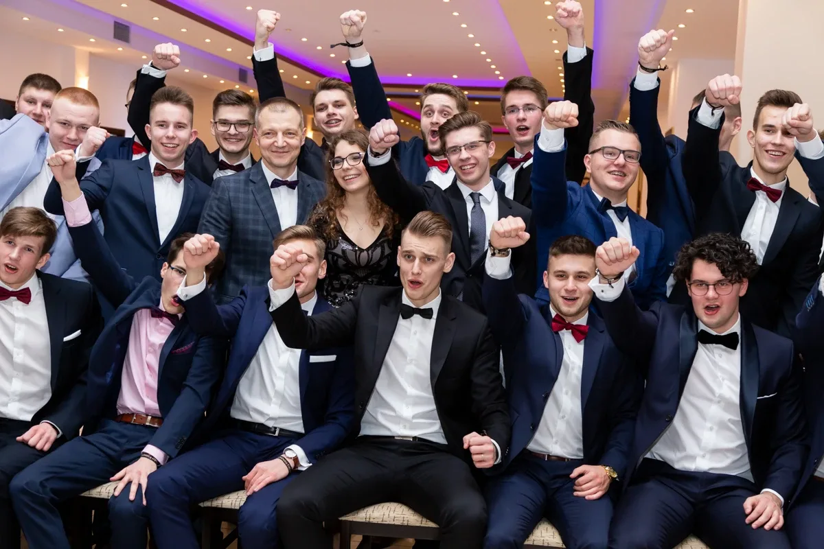 Studniówka uczniów ostrowskiego Kopernika (zdjęcia, wideo)