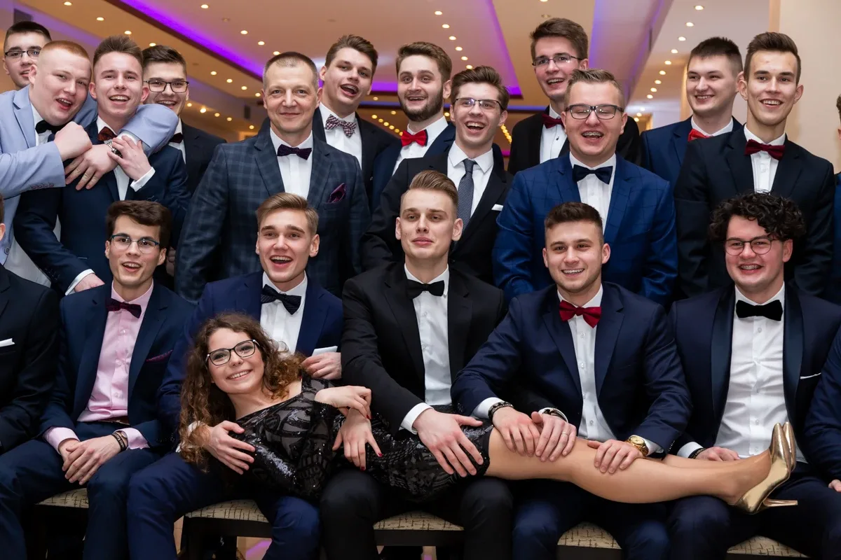 Studniówka uczniów ostrowskiego Kopernika (zdjęcia, wideo)