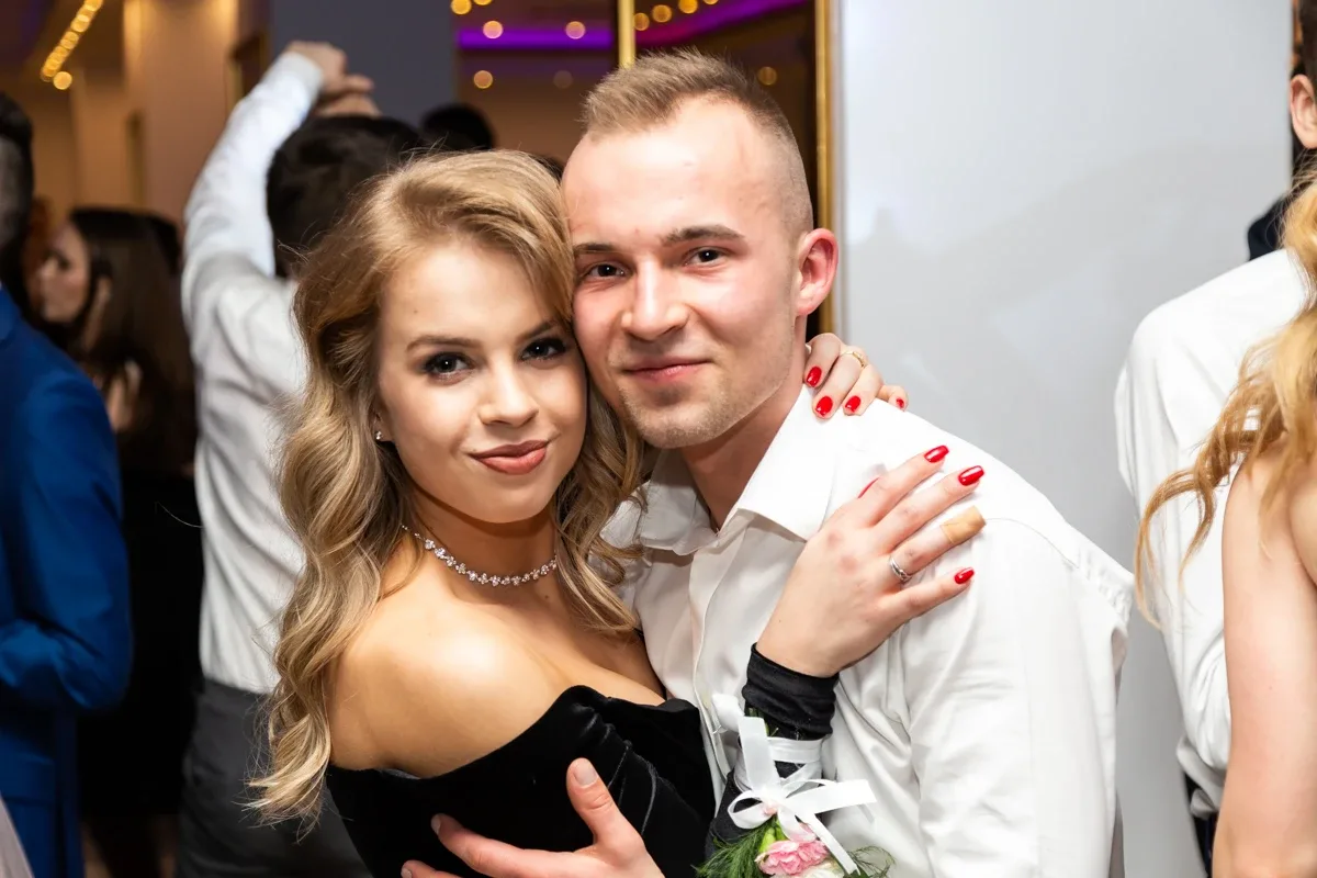Studniówka uczniów ostrowskiego Kopernika (zdjęcia, wideo)