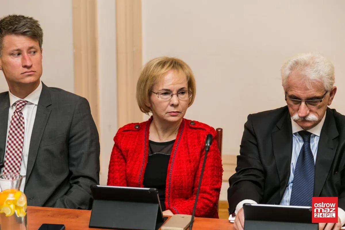Rada miasta odrzuciła podwyżki opłat za odpady komunalne (zdjęcia, wideo)