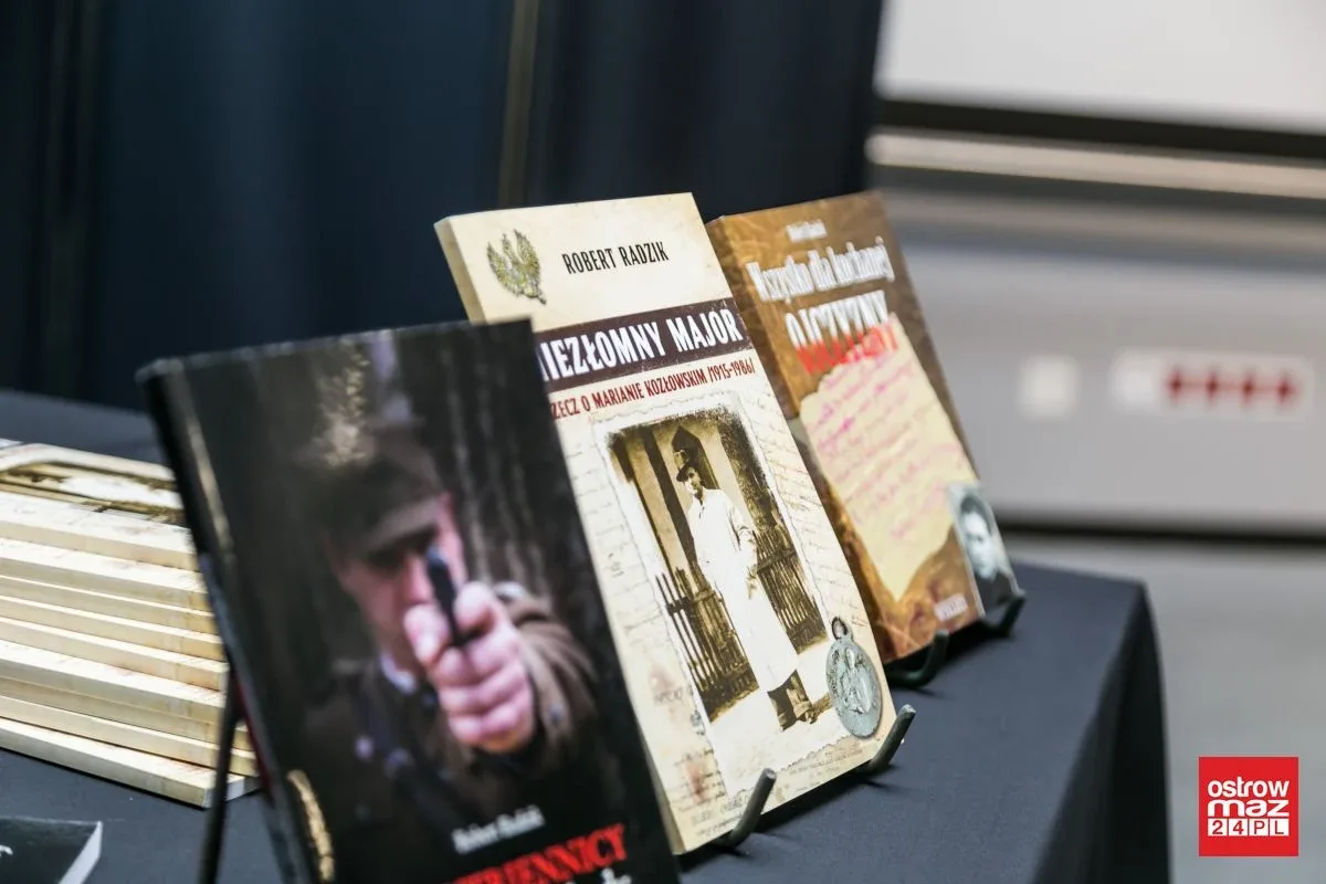 Robert Radzik gościem ostrowskiej biblioteki (zdjęcia, wideo)