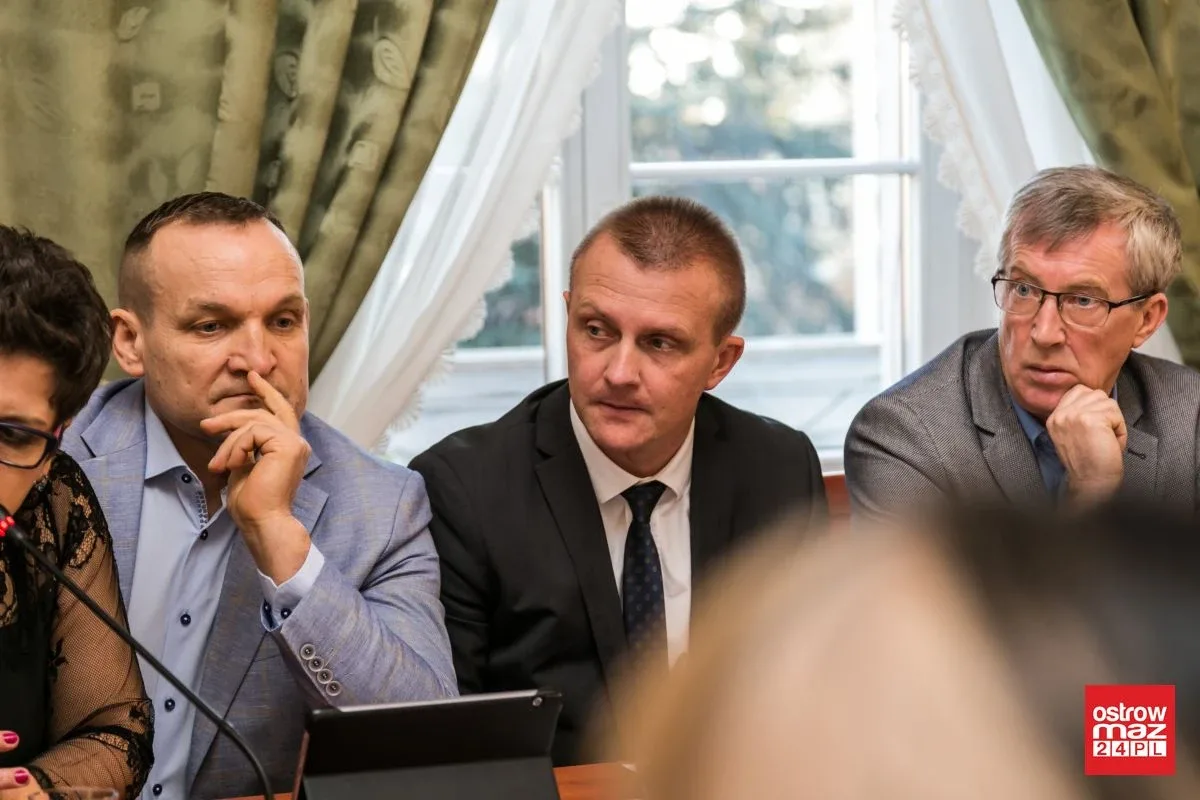 Rada miasta odrzuciła podwyżki opłat za odpady komunalne (zdjęcia, wideo)