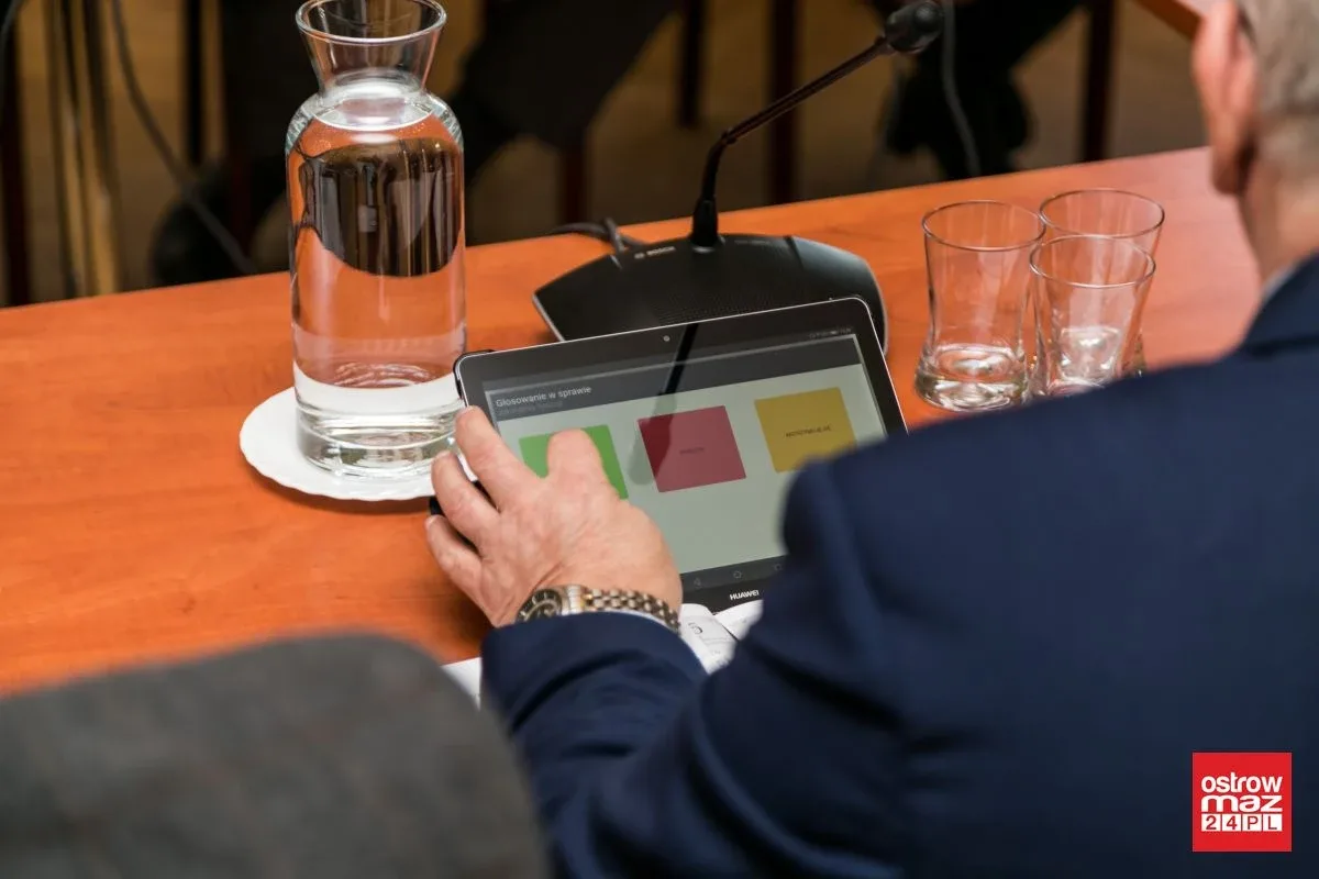 Rada miasta odrzuciła podwyżki opłat za odpady komunalne (zdjęcia, wideo)