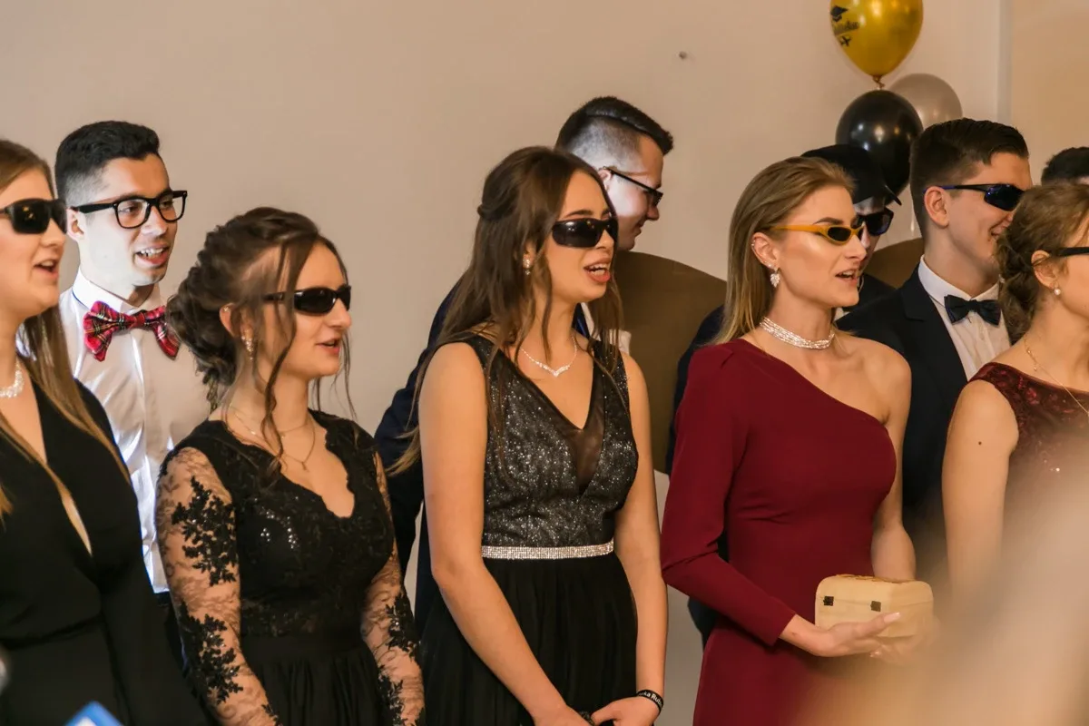 Studniówka maturzystów ostrowskiego Rubinka (zdjęcia, wideo)