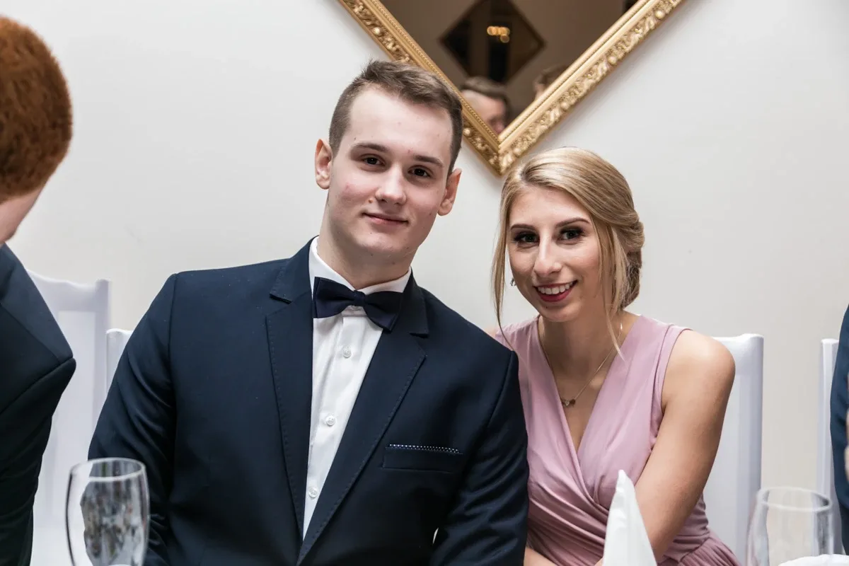 Studniówka maturzystów ostrowskiego Rubinka (zdjęcia, wideo)