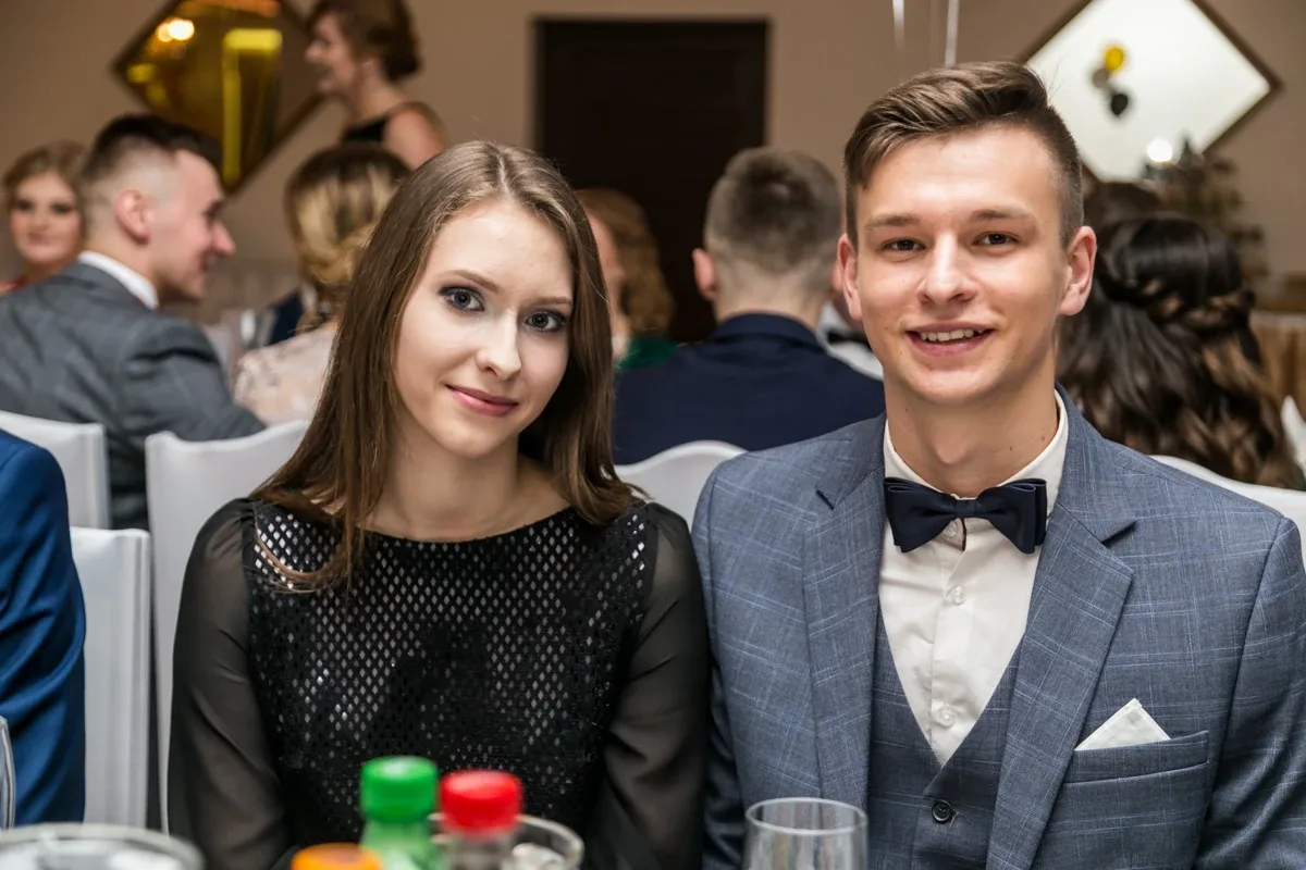 Studniówka maturzystów ostrowskiego Rubinka (zdjęcia, wideo)