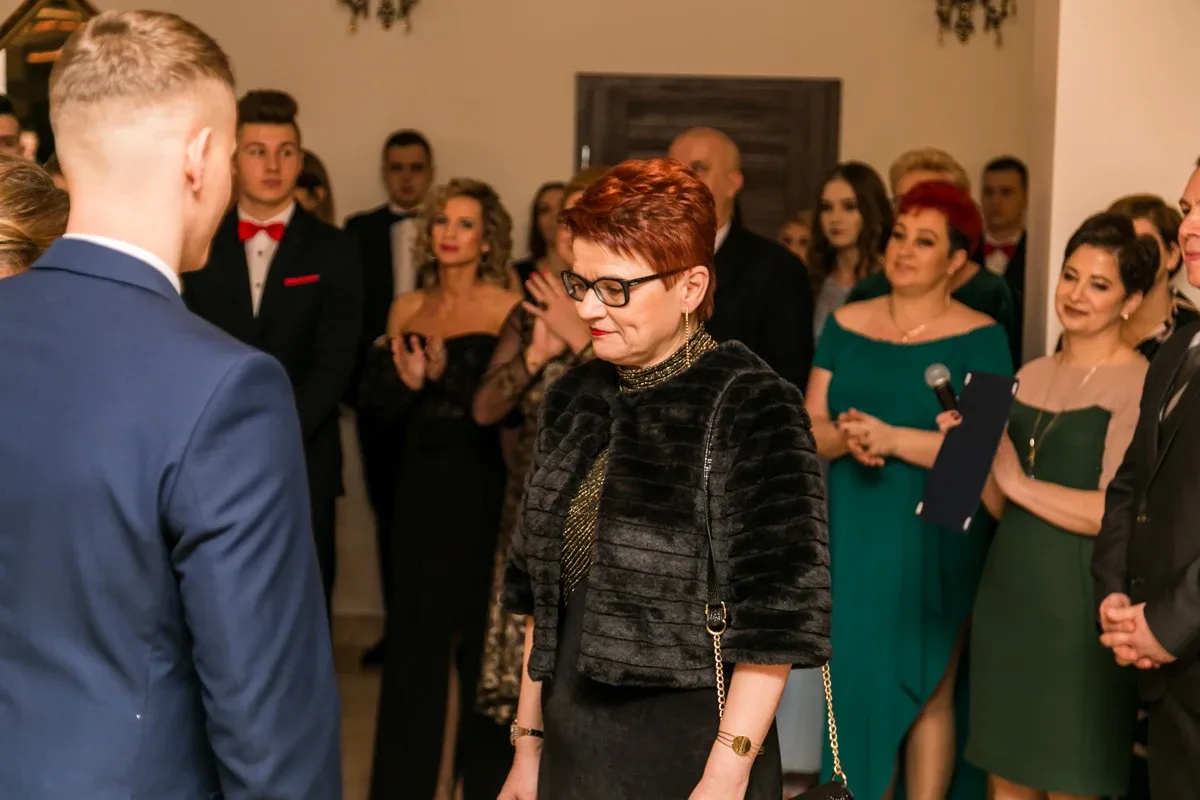Studniówka maturzystów ostrowskiego Rubinka (zdjęcia, wideo)