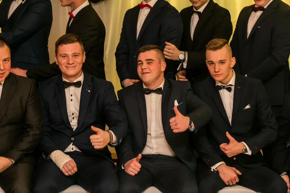 Studniówka maturzystów ostrowskiego Rubinka (zdjęcia, wideo)