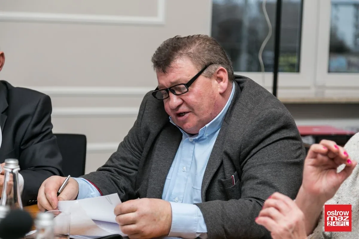 Radni powiatu z większymi dietami (zdjęcia, wideo)