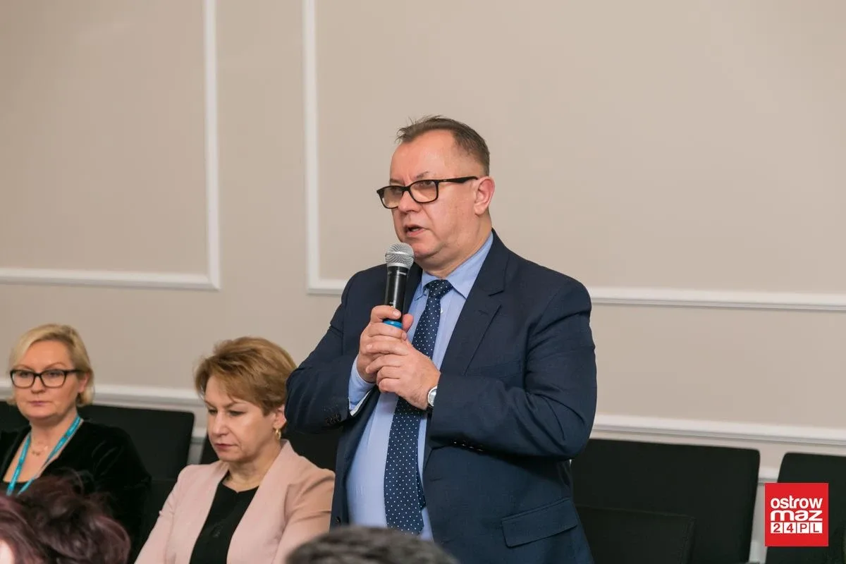 Radni powiatu z większymi dietami (zdjęcia, wideo)