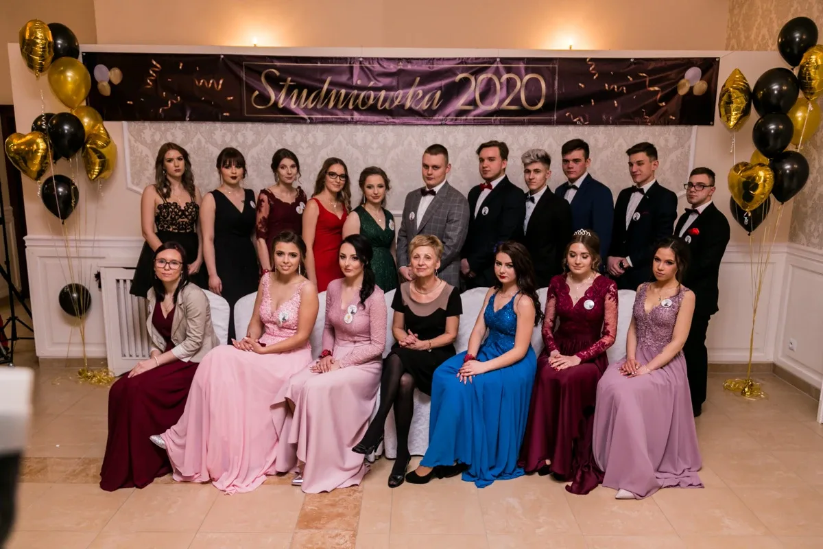 Zobacz studniówkę maturzystów ZS w Małkini (zdjęcia, wideo)