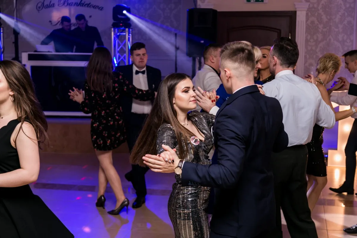 Zobacz studniówkę maturzystów ZS w Małkini (zdjęcia, wideo)