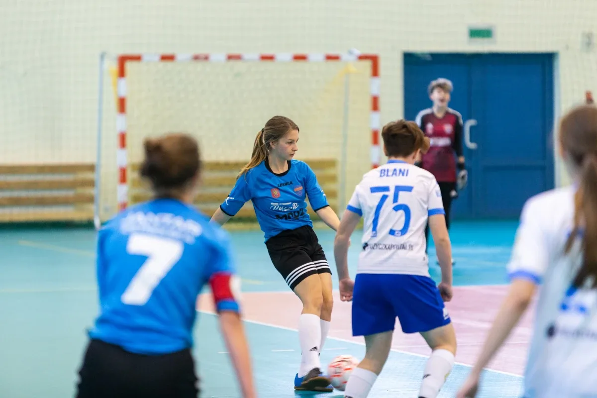 KS Raszyn zdominował Jantar Cup. Grała też Ostrovia (zdjęcia, wideo)