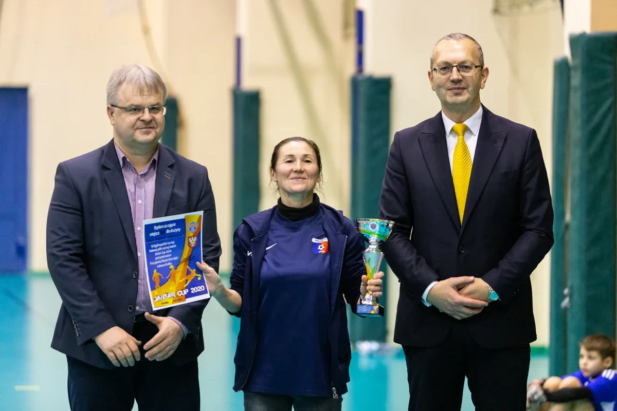 KS Raszyn zdominował Jantar Cup. Grała też Ostrovia (zdjęcia, wideo)