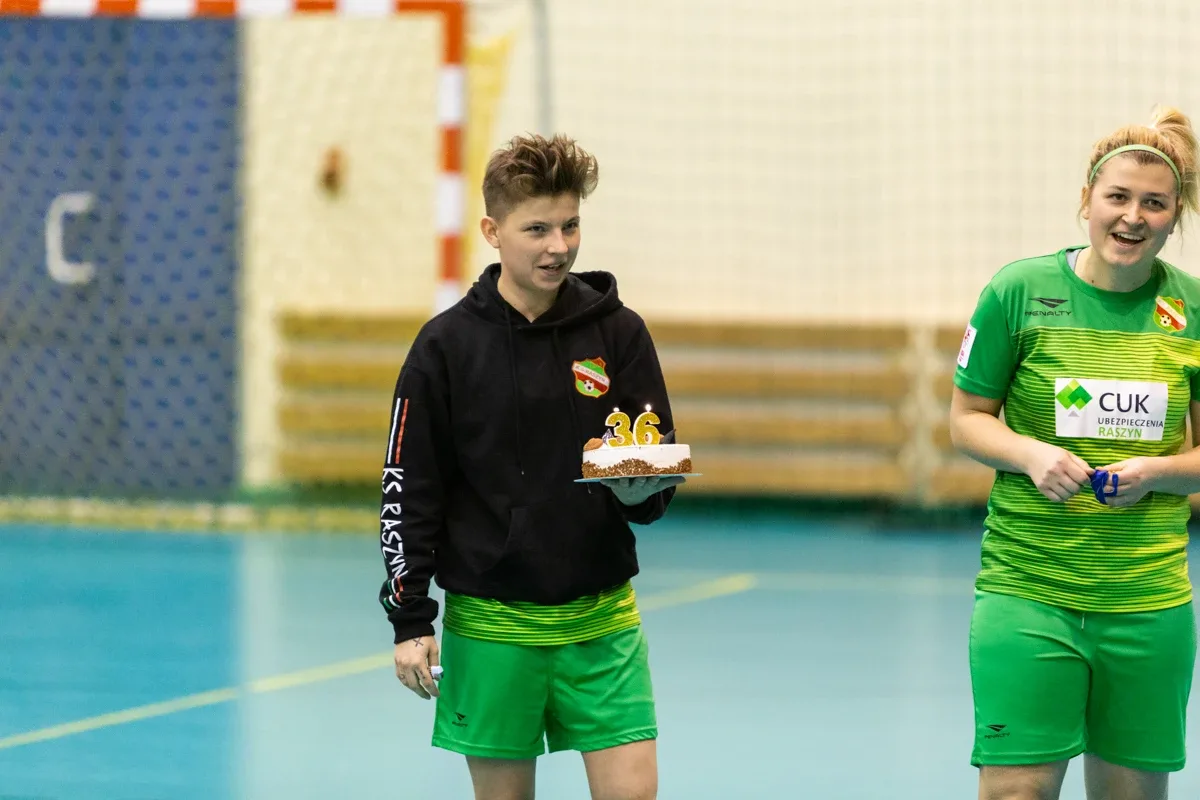 KS Raszyn zdominował Jantar Cup. Grała też Ostrovia (zdjęcia, wideo)