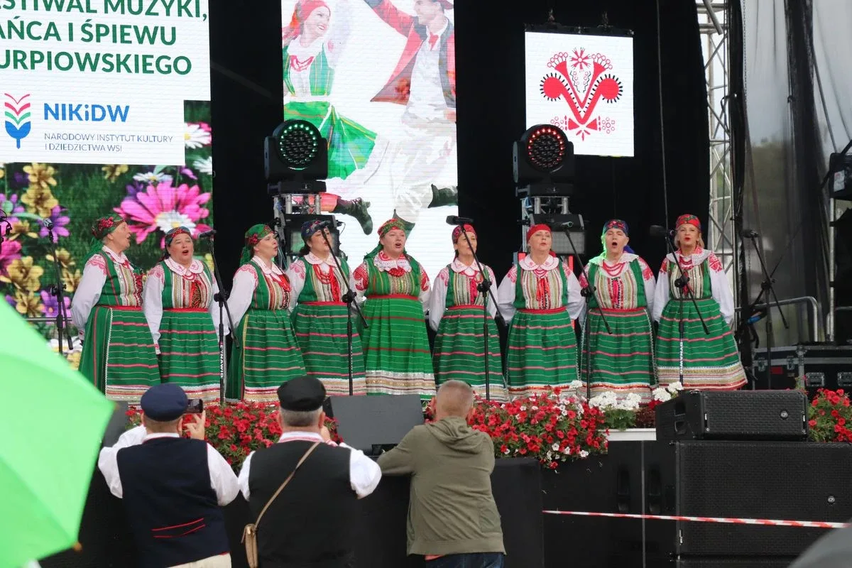 (szkiiic) Drugi dzień 46. Dni Broku i Puszczy Białej za nami. Było ludowo, rodzinnie i z tradycją