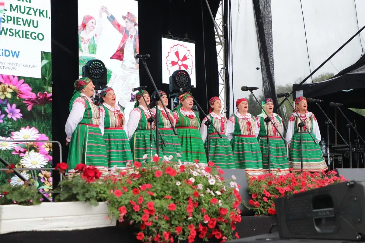 (szkiiic) Drugi dzień 46. Dni Broku i Puszczy Białej za nami. Było ludowo, rodzinnie i z tradycją