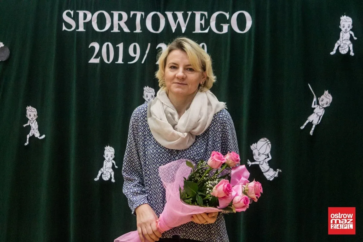 Ślubowanie klasy sportowej ostrowskiej "dwójki" (zdjęcia, wideo)