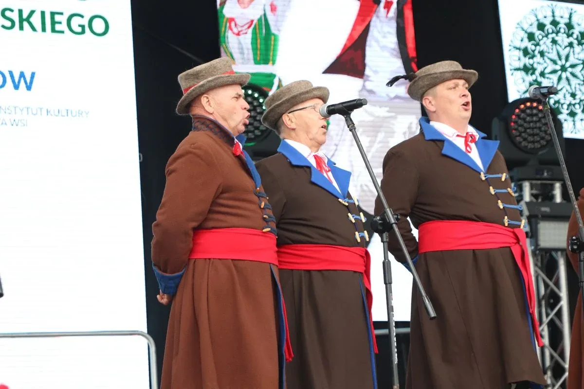 (szkiiic) Drugi dzień 46. Dni Broku i Puszczy Białej za nami. Było ludowo, rodzinnie i z tradycją