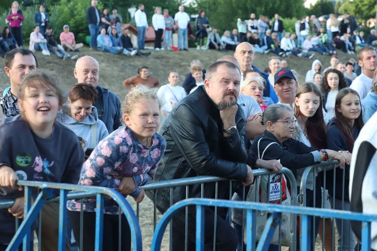 (szkiiiic) Koncertowy pierwszy dzień 46. Dni Broku i Puszczy Białej za nami. Publiczność bawiła się do późna (zdjęcia, wideo)