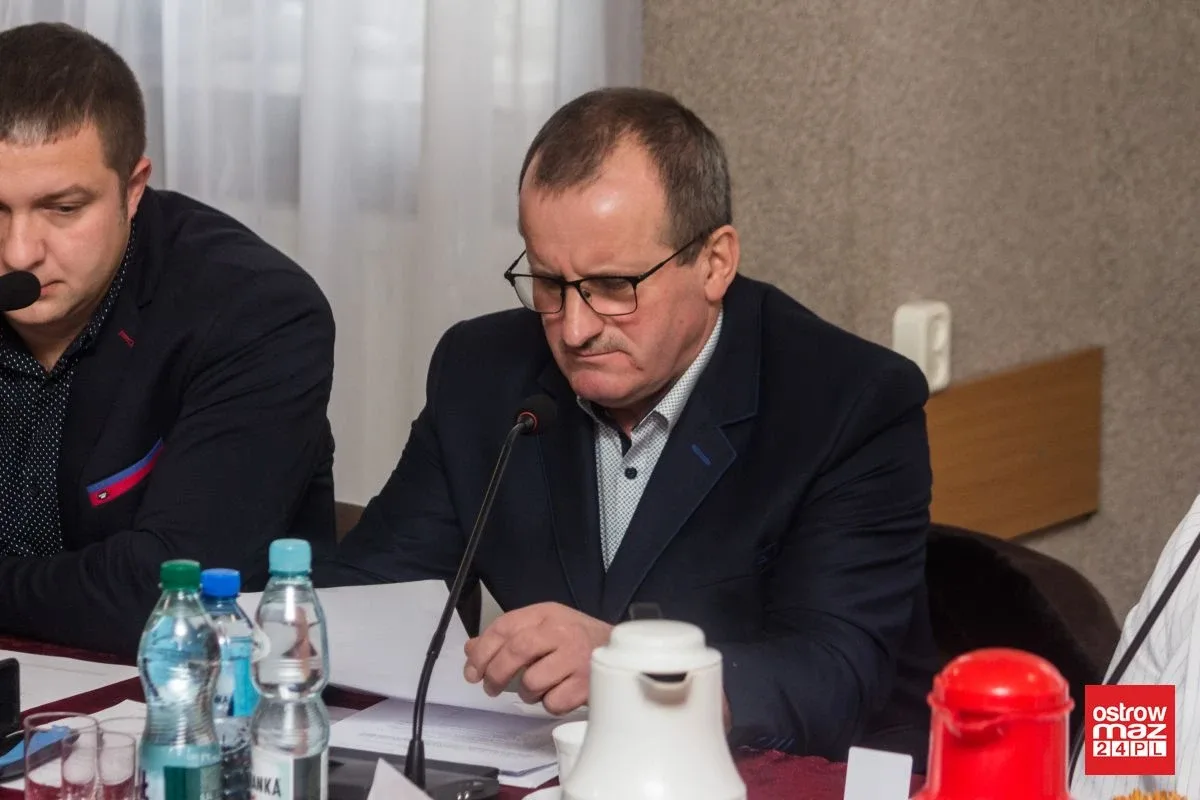 Złamano statut gminy w Małkini Górnej. Krótka sesja bez budżetu (zdjęcia)