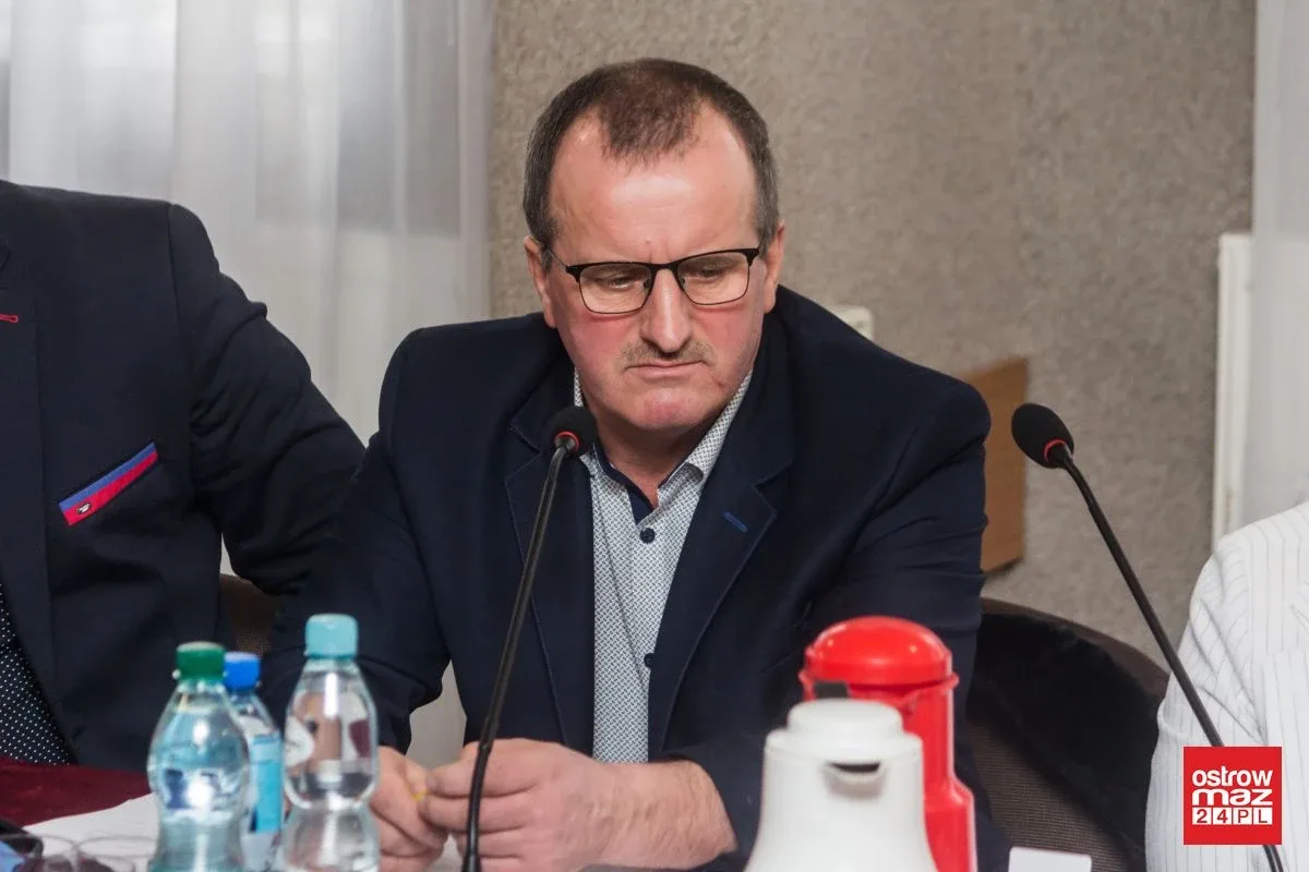 Złamano statut gminy w Małkini Górnej. Krótka sesja bez budżetu (zdjęcia)