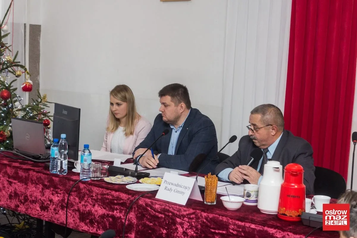 Złamano statut gminy w Małkini Górnej. Krótka sesja bez budżetu (zdjęcia)