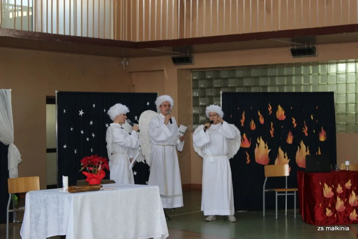 Jasełka w małkińskim Staszicu (zdjęcia)