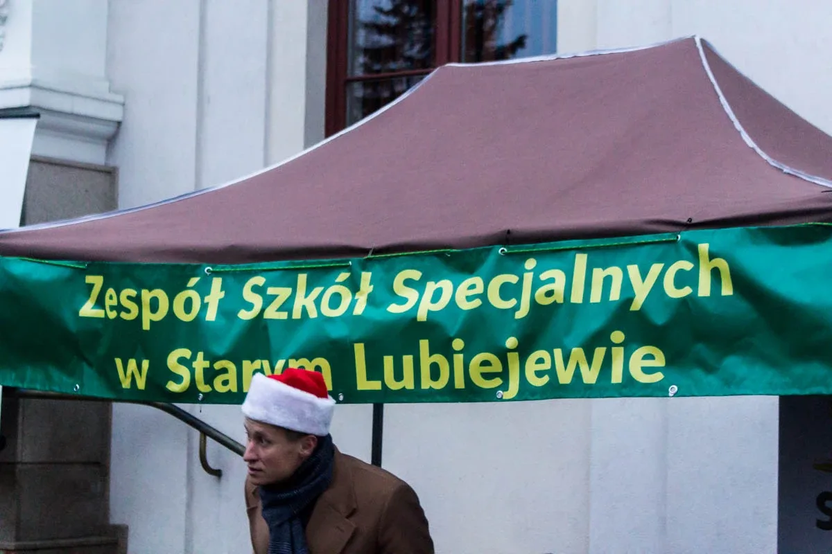 "Ulica świąteczna" przed miejskim ratuszem (zdjęcia)