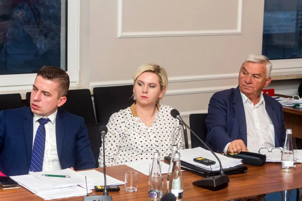 Radni powiatu zatwierdzili budżet na przyszły rok (zdjęcia, wideo)