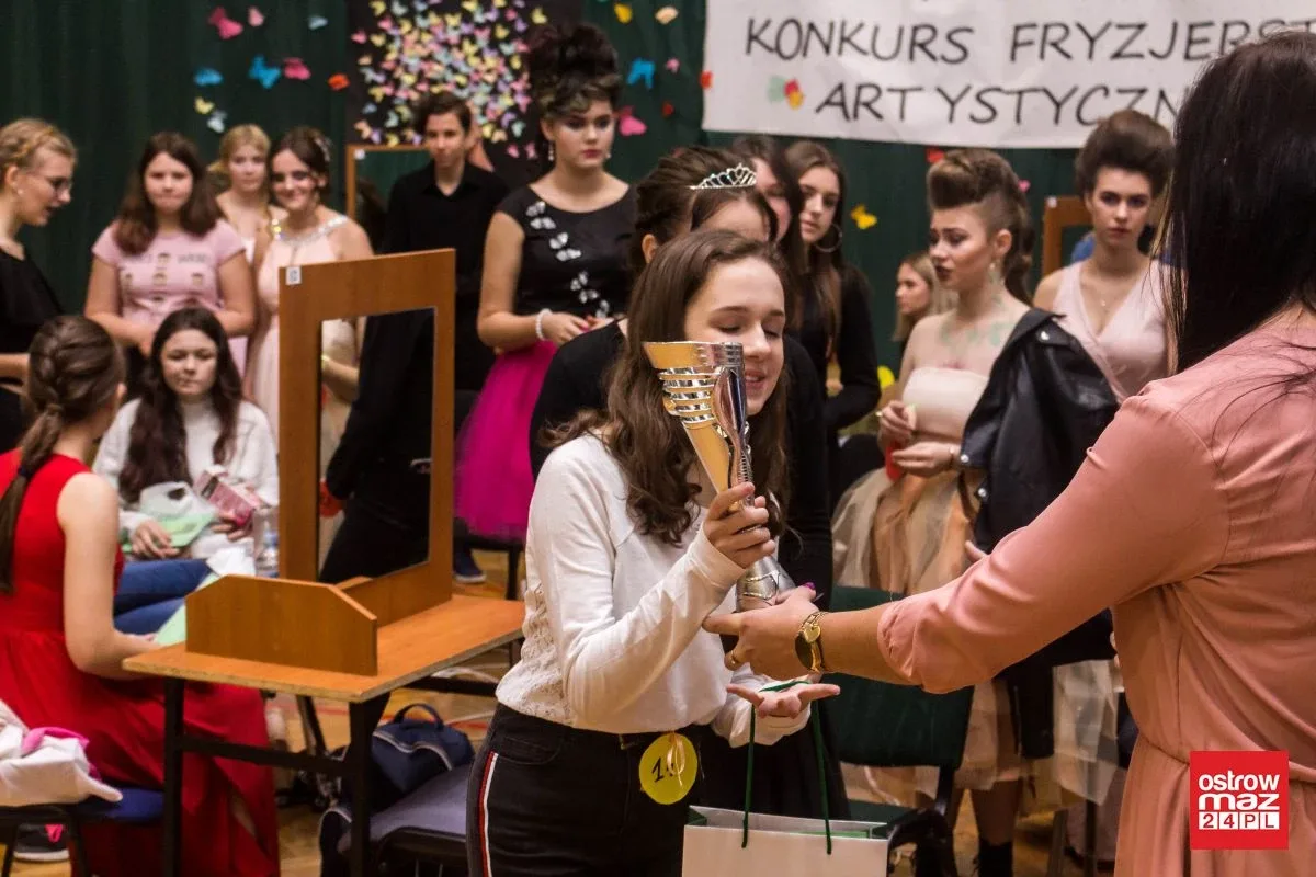 Konkurs fryzjerstwa artystycznego "Butterfly" w Ostrowi Mazowieckiej (zdjęcia)