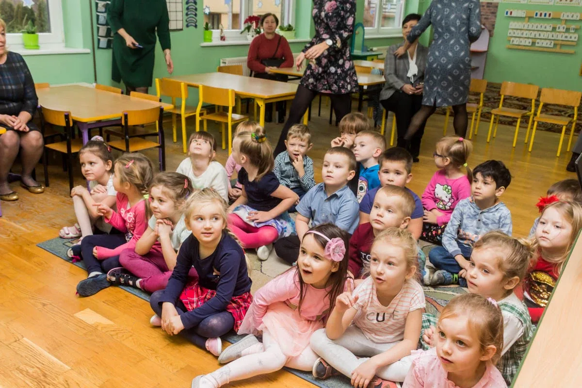 "Skąd się biorą produkty ekologiczne". Program edukacyjny w ostrowskim przedszkolu (zdjęcia)
