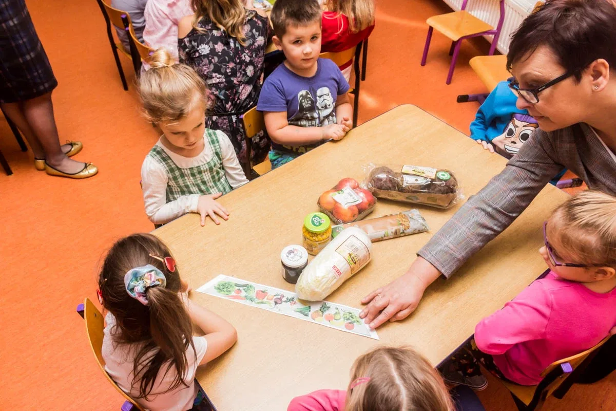 "Skąd się biorą produkty ekologiczne". Program edukacyjny w ostrowskim przedszkolu (zdjęcia)