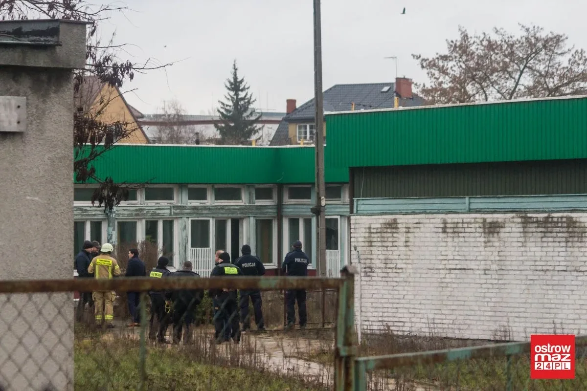 Pożar w byłej szkole przy ulicy Partyzantów (zdjęcia)