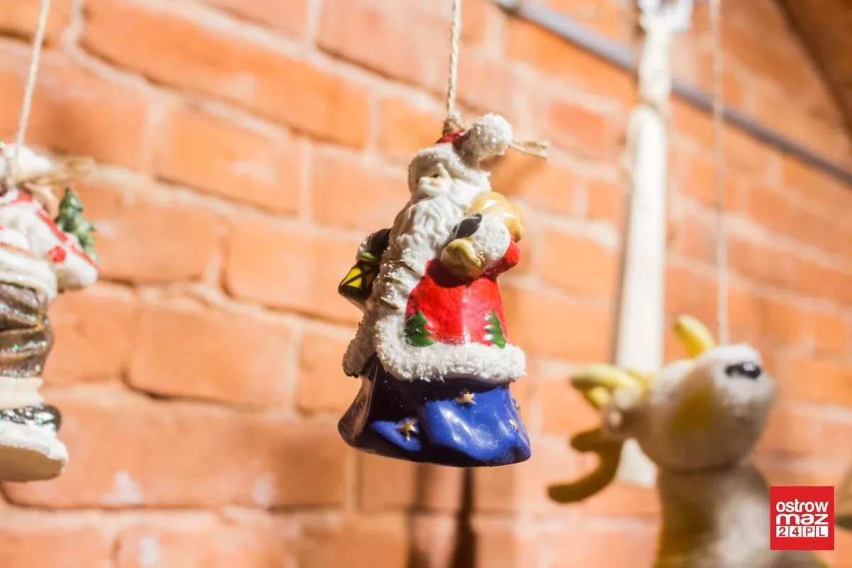 "Merry Kiczmas". Wystawa w Jatkach zainaugurowana (zdjęcia, wideo)