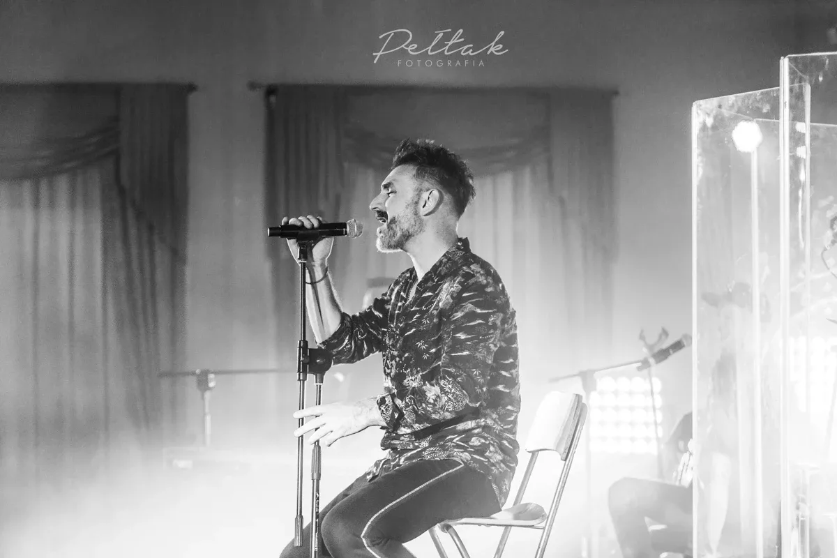 Ostrów Mazowiecka zaczarowana. Rozbrzmiał talent Mateusza Ziółki (zdjęcia, wideo)